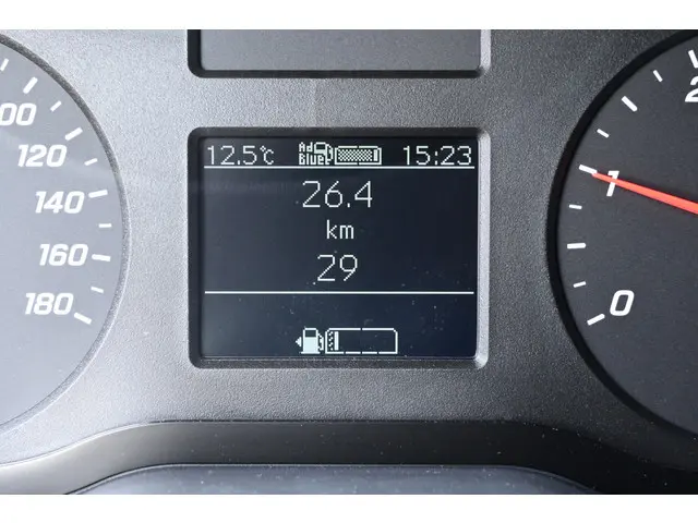 Mercedes-Benz Sprinter 317 CDI L2H2 2024 Diesel 21