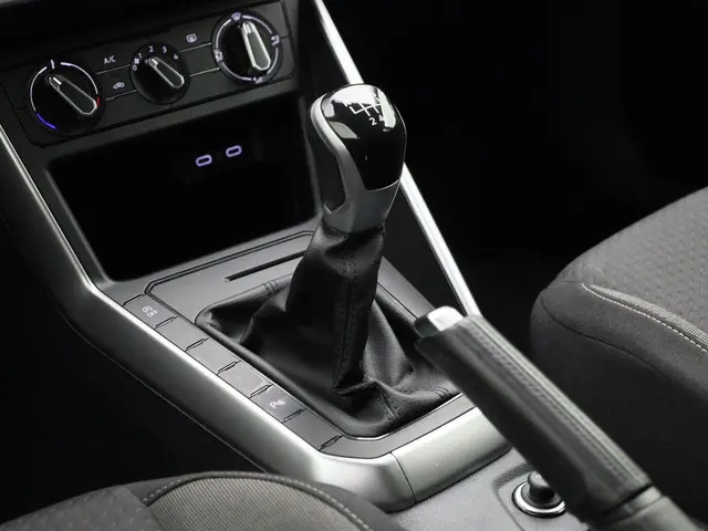 Volkswagen Polo 1.0TSI/95PK Life 2023 Benzine 33