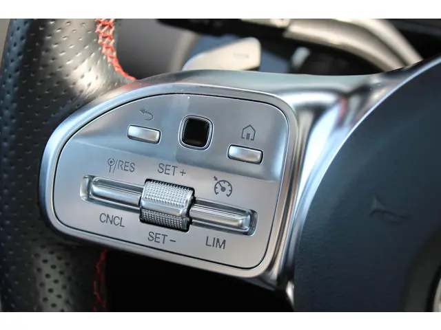 Mercedes-Benz EQA 250 AMG Line 67 kWh 2023 Elektrisch 25