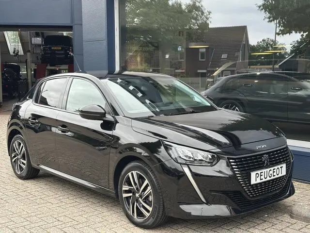 Peugeot 208 1.2 Turbo 100 PK Allure 2023 Benzine 7