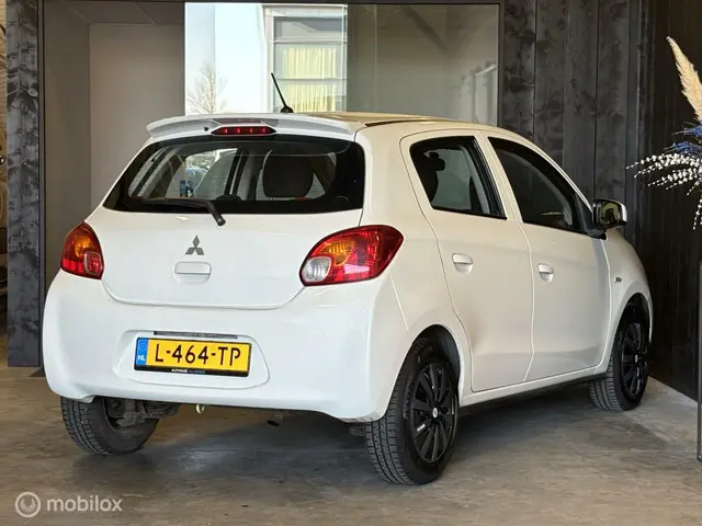 Mitsubishi Space Star 3