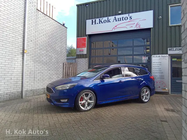 Ford Focus Wagon 1.0 ST-Line 2016 Benzine 2