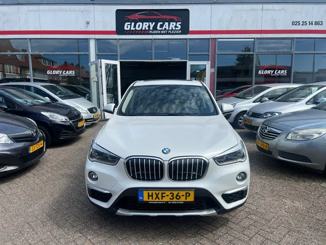BMW X1 XDrive25i PANO,AUTOMAAT,PDC 2017 Benzine