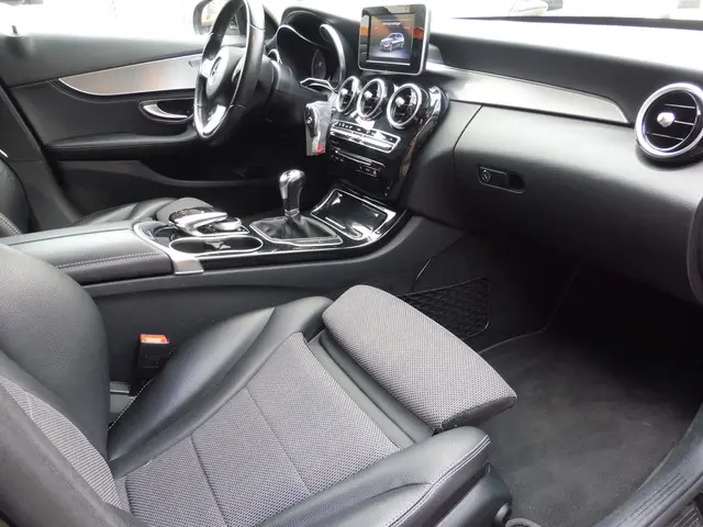 Mercedes-Benz C-Klasse Estate 180 Prestige 2015 Benzine 30