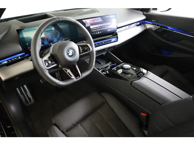 BMW i5 eDrive40 2025 Elektrisch 7