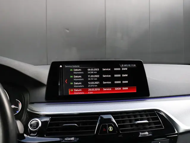 BMW 5 Serie Touring 520i High Executive 2019 Benzine 29