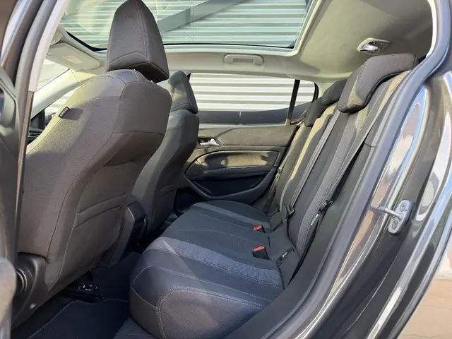 Peugeot 308 1.2 PureTech Allure 2019 Benzine 11