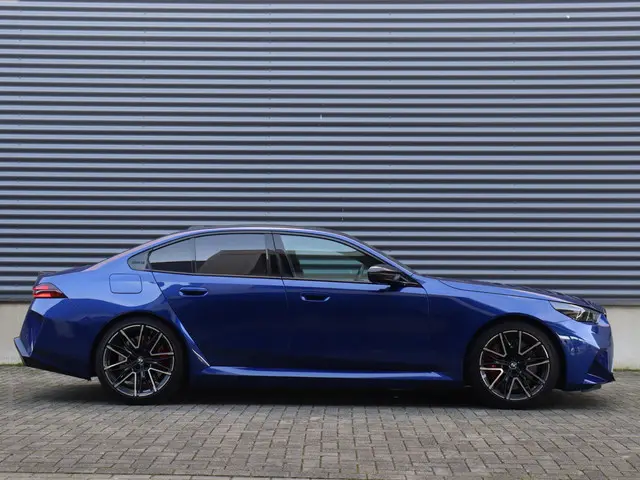 BMW M5 5-serie 2025 Hybride Benzine 5