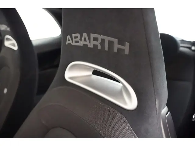 Fiat 500 595 1.4 T-Jet 146pk [ Navi Airco PDC ] 2018 Benzine 11