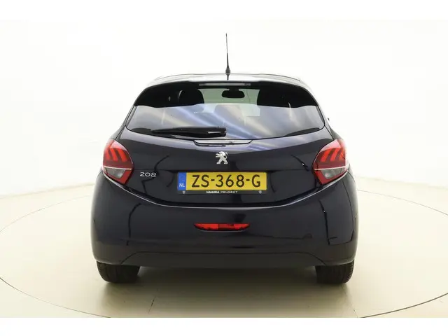 Peugeot 208 1.2 PureTech Signature 2019 Benzine 11