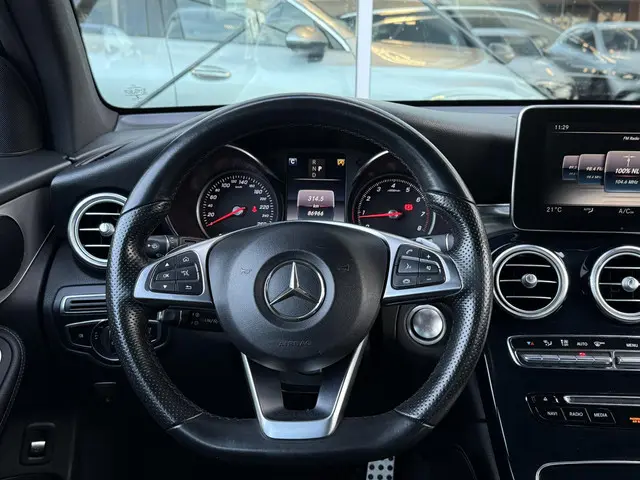 Mercedes-Benz GLC 250 4MATIC 2018 Benzine 8