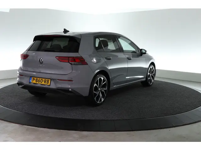 Volkswagen Golf 1.5 TSI Style 2020 Benzine 2