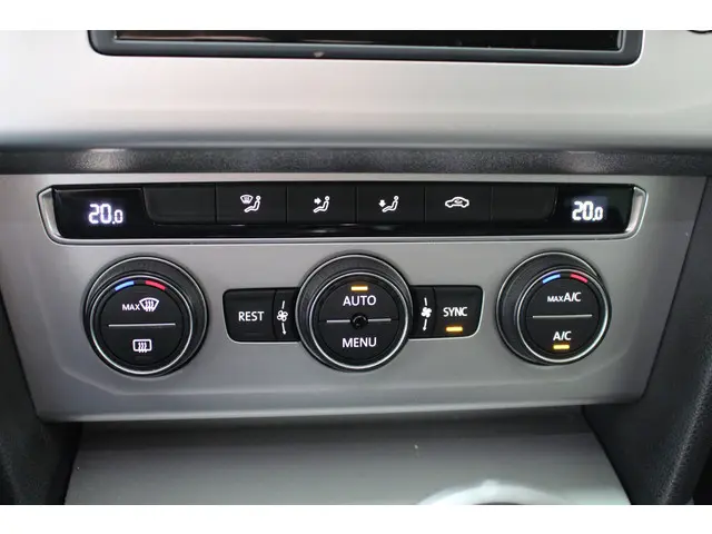 Volkswagen Passat 1.4 TSI Comfortline 2017 Benzine 16