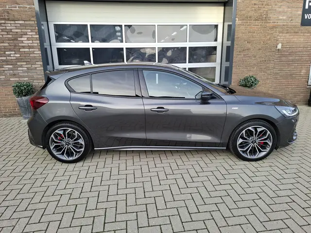 Ford Focus 1.0 EcoBoost Hybrid ST Line X 2023 Benzine 11