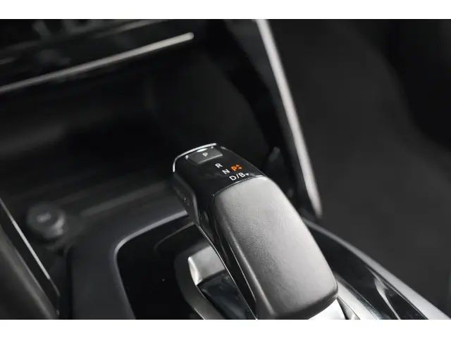Peugeot e-2008 EV Allure 50 kWh 2020 Elektrisch 42