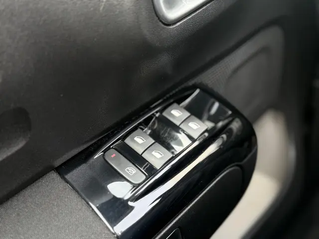 Citroën C3 1.2 PureTech S&S Shine 2017 Benzine 22