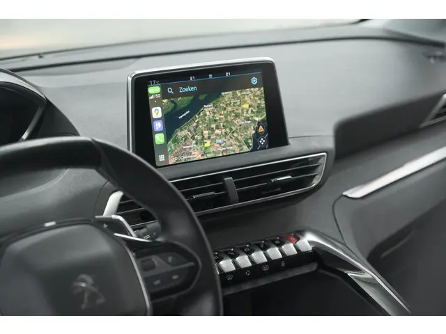 Peugeot 3008 PureTech 130 EAT8 GT Line 2019 Benzine 62