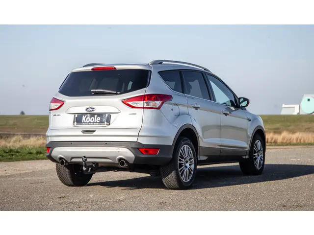 Ford Kuga 1.6 Titanium 2013 Benzine 41