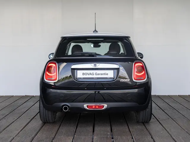 MINI 3-Deurs Cooper 2018 Benzine 5