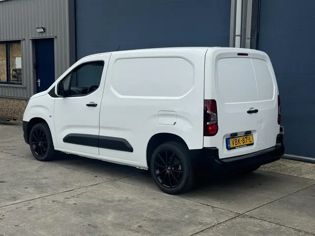 Opel Combo 1.5D L1H1 Edition 2019 Diesel 4
