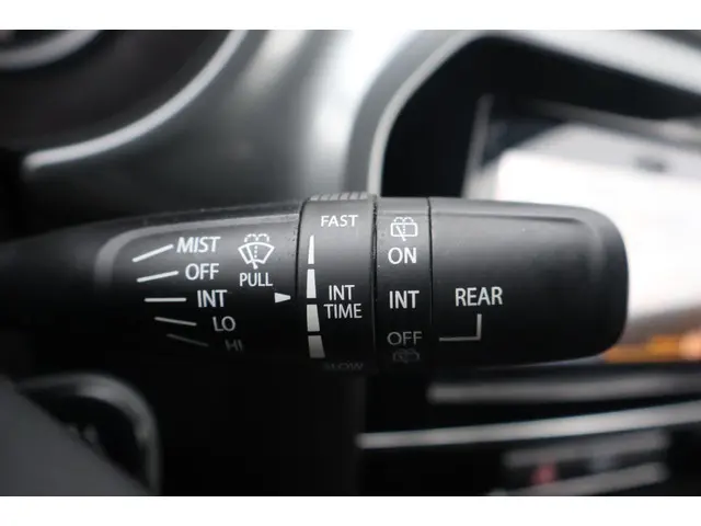 Suzuki Vitara 1.6 Exclusive 2018 Benzine 8