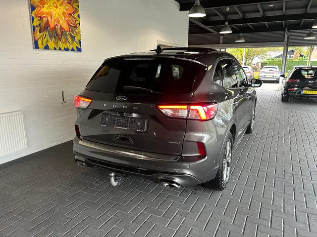 Ford Kuga 2.5 PHEV ST-Line X 2021 Hybride Benzine 6