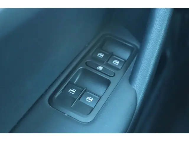 Škoda Yeti OUTDOOR 1.4 TSI AUT. ADVENTURE 2015 Benzine 26