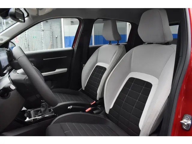 Citroën C3 Turbo 100pk Max 2025 Benzine 2