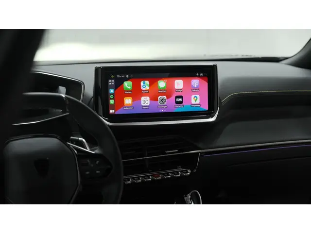 Peugeot 2008 PureTech 130 EAT8 GT 2024 Benzine 61