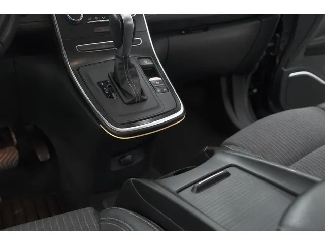 Renault Grand Scénic TCe 140 EDC Limited 2021 Benzine 42