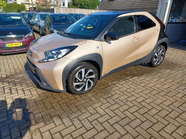 Toyota Aygo X 1.0 VVT-i S-CVT envy 2023 Benzine 17