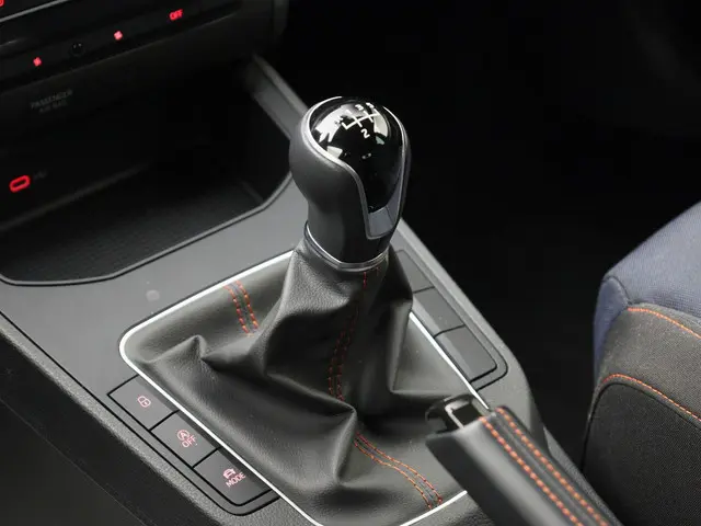 SEAT Ibiza 1.0TSI/95PK FR 2024 Benzine 12