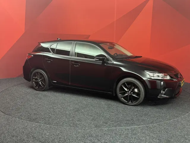 Lexus CT 200h Sport Edition 2016 Hybride Benzine 18