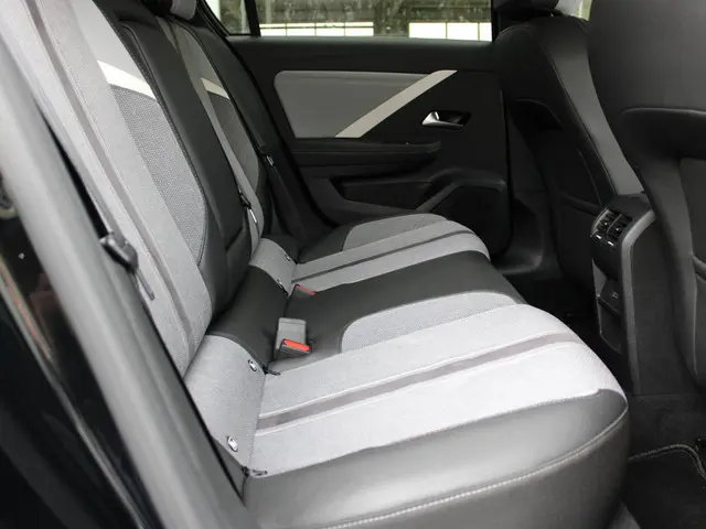 Opel Astra 1.2T Elegance 2022 Benzine 14