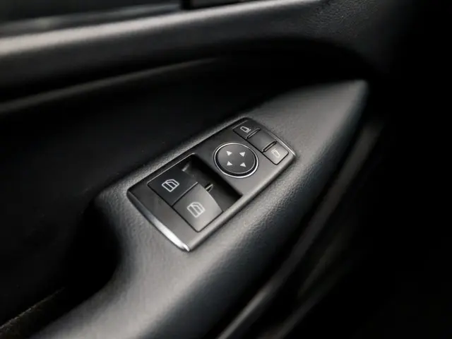 Mercedes-Benz C-Klasse Coupé 180 AMG Sport 2012 Benzine 24