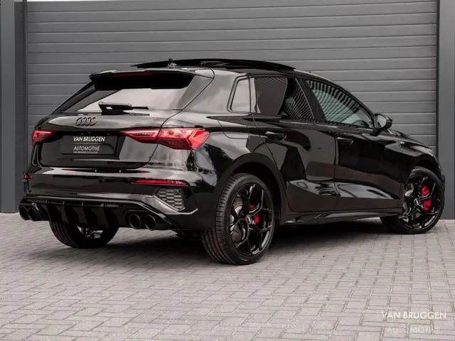 Audi A3 Sportback 45 TFSI e S-Line 2023 Hybride Benzine 4