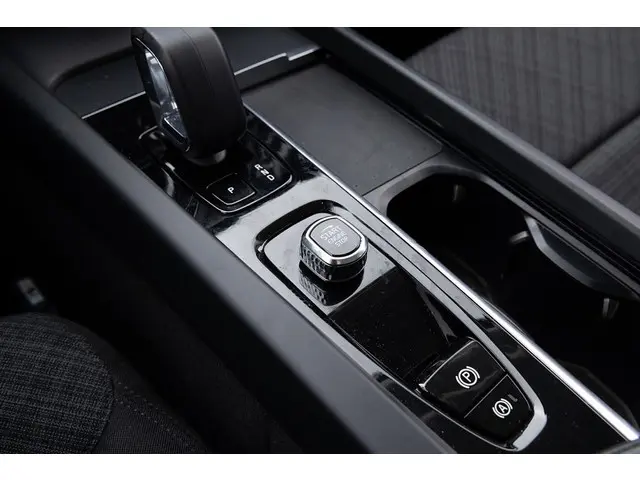 Volvo V60 2.0 B4 Core | Trekhaak | NAVI | Automaat 2022 Benzine 13