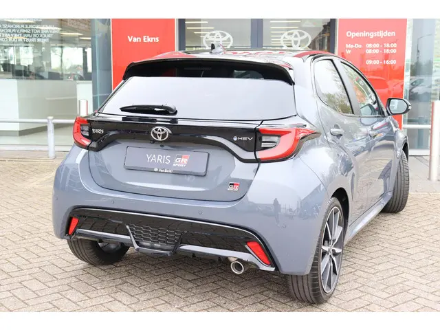 Toyota Yaris 2