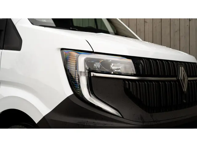 Renault Master T35 2.0 dCi 150 L3H2 Extra 2024 Diesel 15