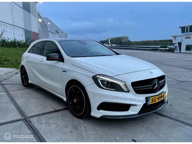 Mercedes-Benz A-Klasse 45 AMG 4MATIC 2014 Benzine 3