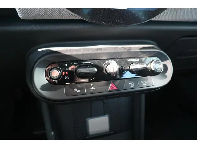 MINI 5-Deurs Cooper C 2025 Benzine 11