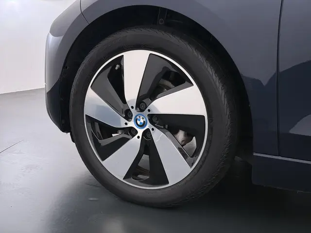 BMW i3 Basis 120Ah 42 kWh 2022 Elektrisch 12