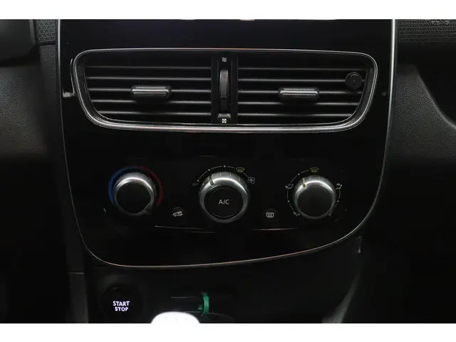 Renault Clio 0.9 TCe Zen 2016 Benzine 24