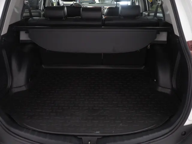 Toyota RAV4 2.0 Executive Business 4WD 2013 Benzine 40