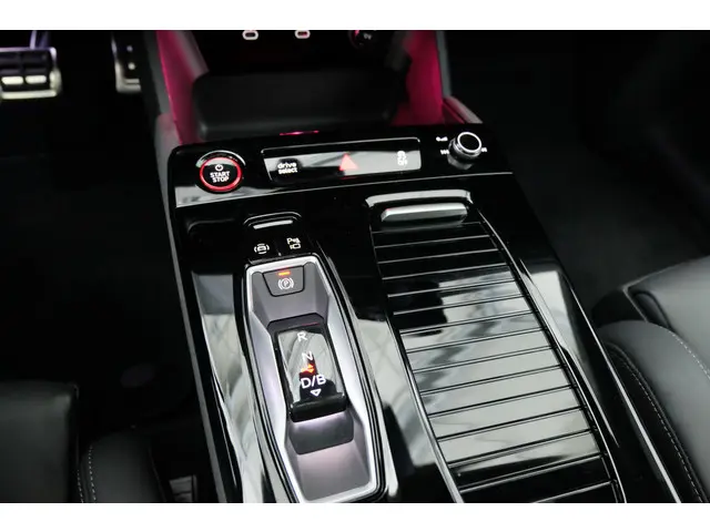 Audi A6 Avant e-tron S6 100 kWh 2025 Elektrisch 14