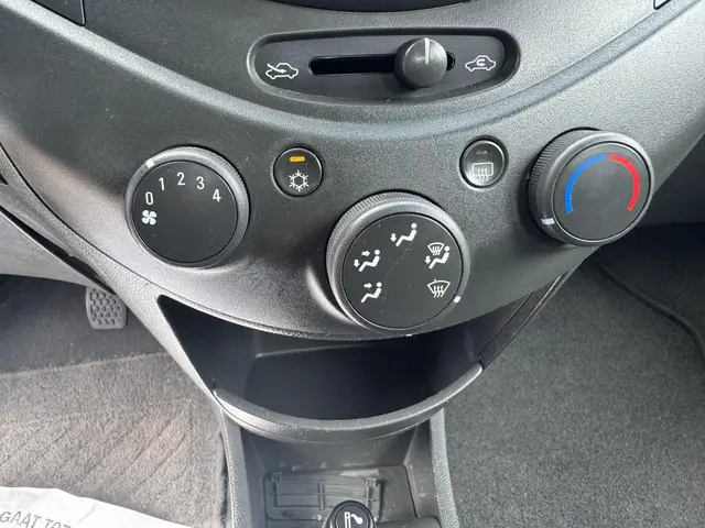 Chevrolet Spark 1.0 16V LT+ Bi-Fuel 2012 Benzine 10