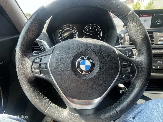 BMW 1 Serie 118i Corporate Lease Executive 2017 Benzine 18