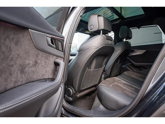 Audi A4 Avant 45 TFSI quattro edition one 2020 Benzine 13