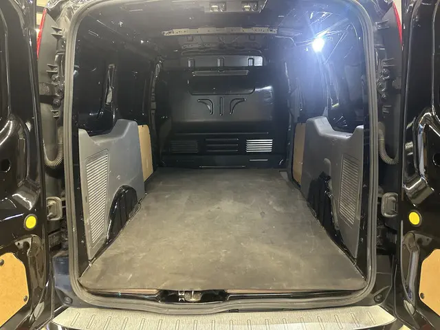 Ford Transit Connect 1.5 EcoBlue L2 Sport 2021 Diesel 15