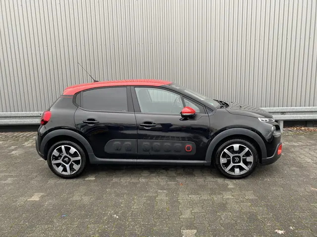 Citroën C3 1.2 PureTech Shine 2017 Benzine 9